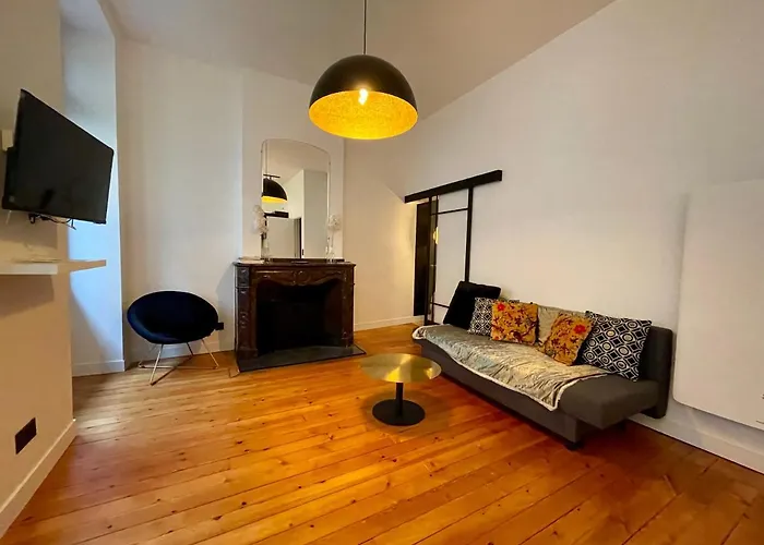 De Gamme, Balnéo/ Balcon/ Garonne Appartement